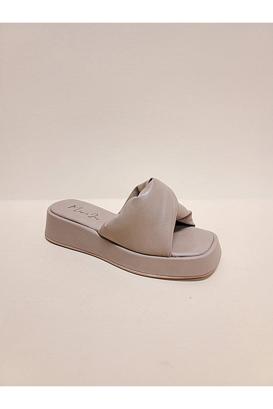 Amelia Platform Sandals